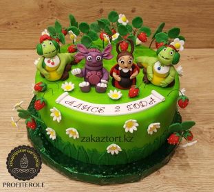 Вес 3,4 кг. Внутри "Шварцвальдский вишнёвый торт".