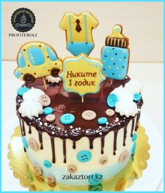 Вес 2,4 кг. Внутри "Молочная девочка с кремом Пломбир".