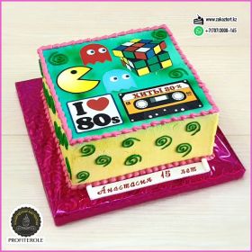 Вес 2,8 кг. Начинка "Творожно-клубничный".